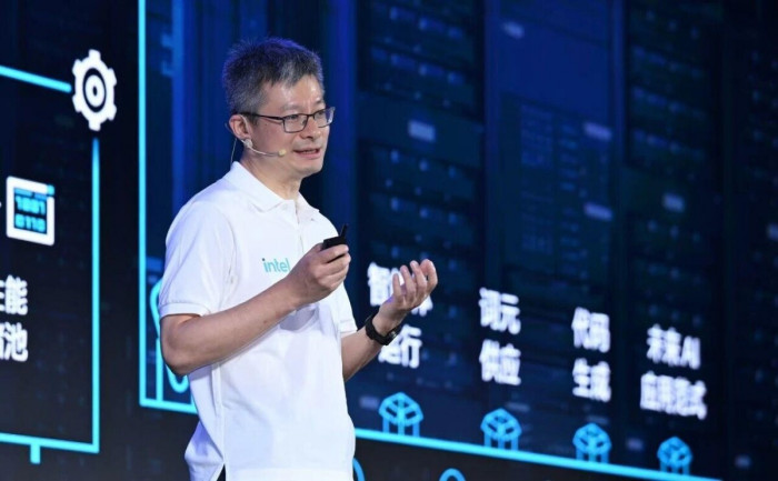活跃智能体激增200%！英特尔以至强6+打造全新智算中心